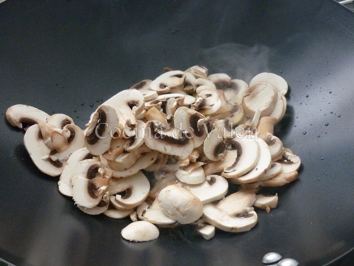 Tallarines con Pollo en Salsa de Ostras (Wok) - Cocina de Valen