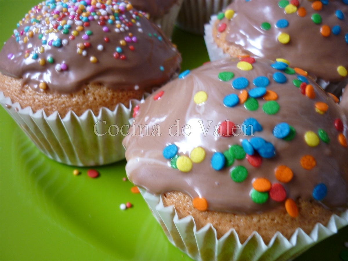 Magdalenas o ponquecitos de vainilla con topping de nutella - Cocina de Valen