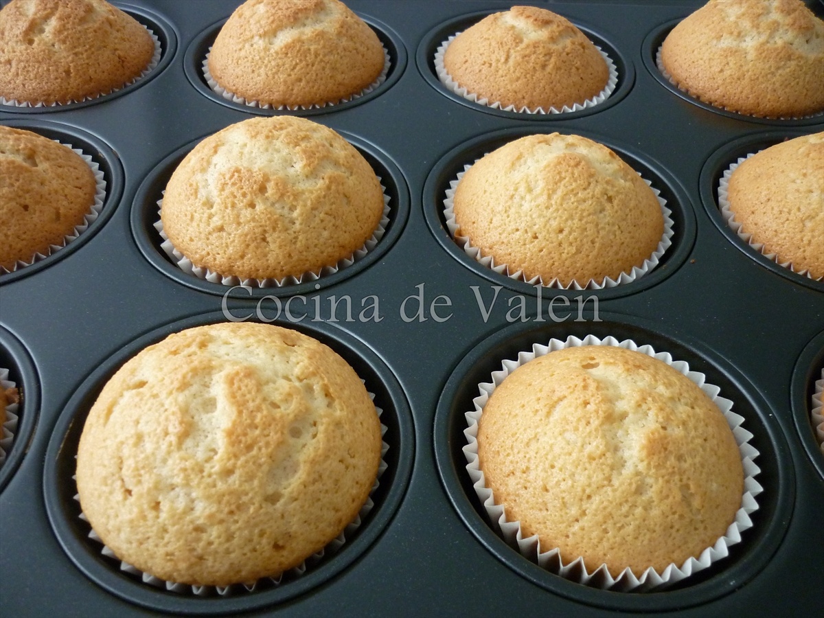 Magdalenas o ponquecitos de vainilla con topping de nutella - Cocina de Valen