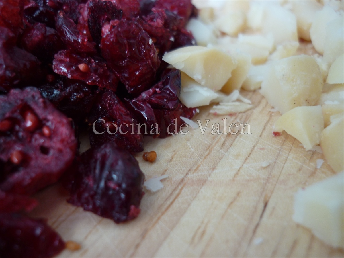 Muffins de Arándanos y nueces de macadamia rellenos de queso cema - Cocina de Valen