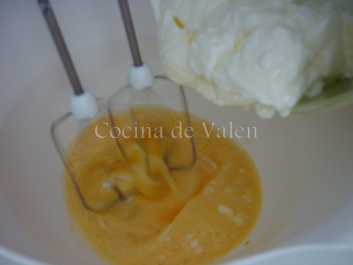 Muffins de Arándanos y nueces de macadamia rellenos de queso cema - Cocina de Valen