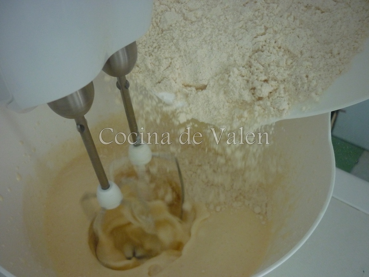 Muffins de Arándanos y nueces de macadamia rellenos de queso cema - Cocina de Valen