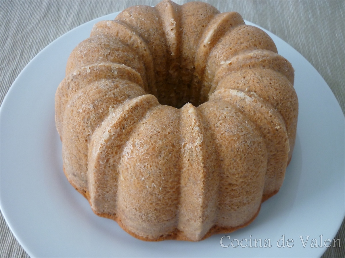 Bundt Cake de Vainilla con semillas de Amapola - Cocina de Valen