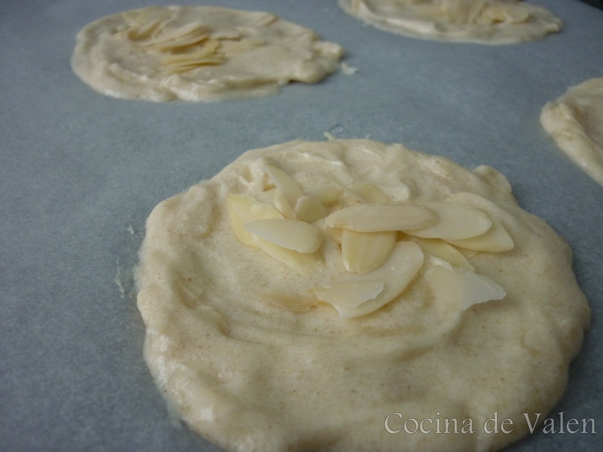Tejas de Almendras - Cocina de Valen Tejas de Almendras