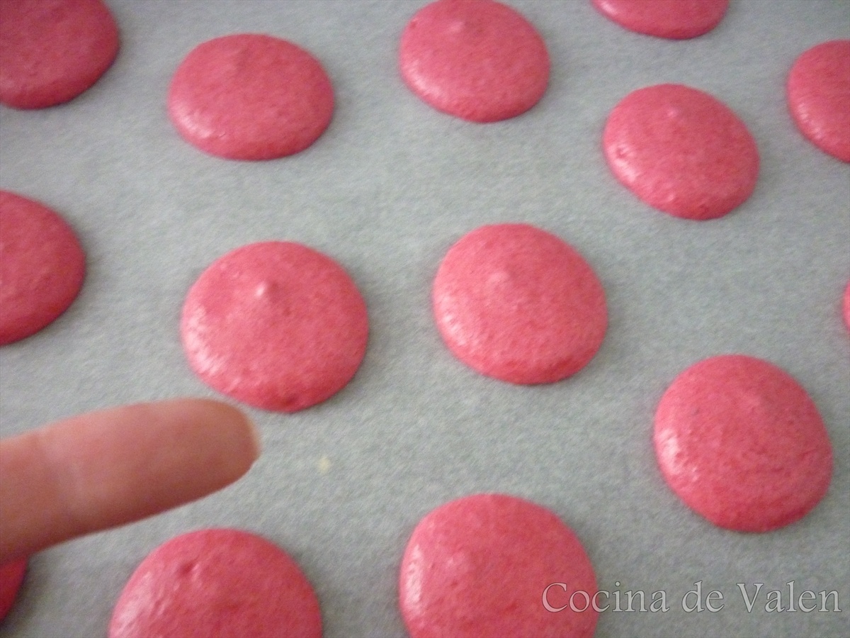 Macarons de caramelo con buttercream de coco