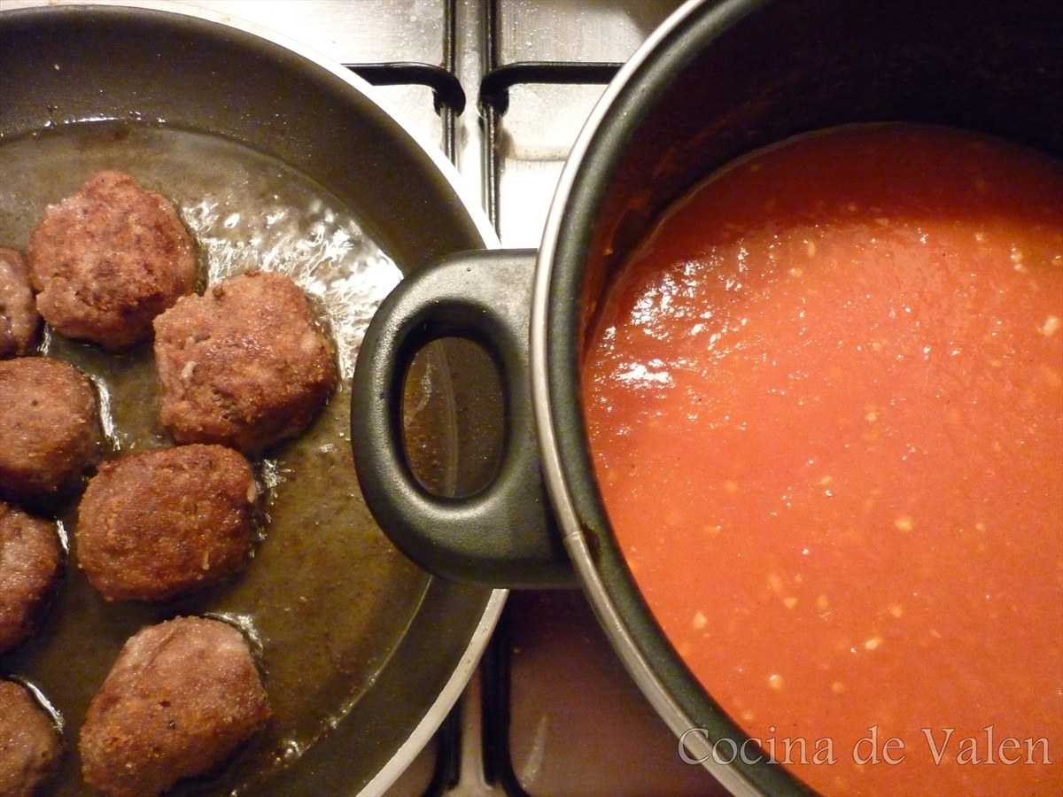 Albóndigas en Salsa de Tomate - Cocina de Valen