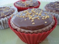 Cupcakes de Chocolate con topping de Nutella y azúcar dorado - Cocina de Valen