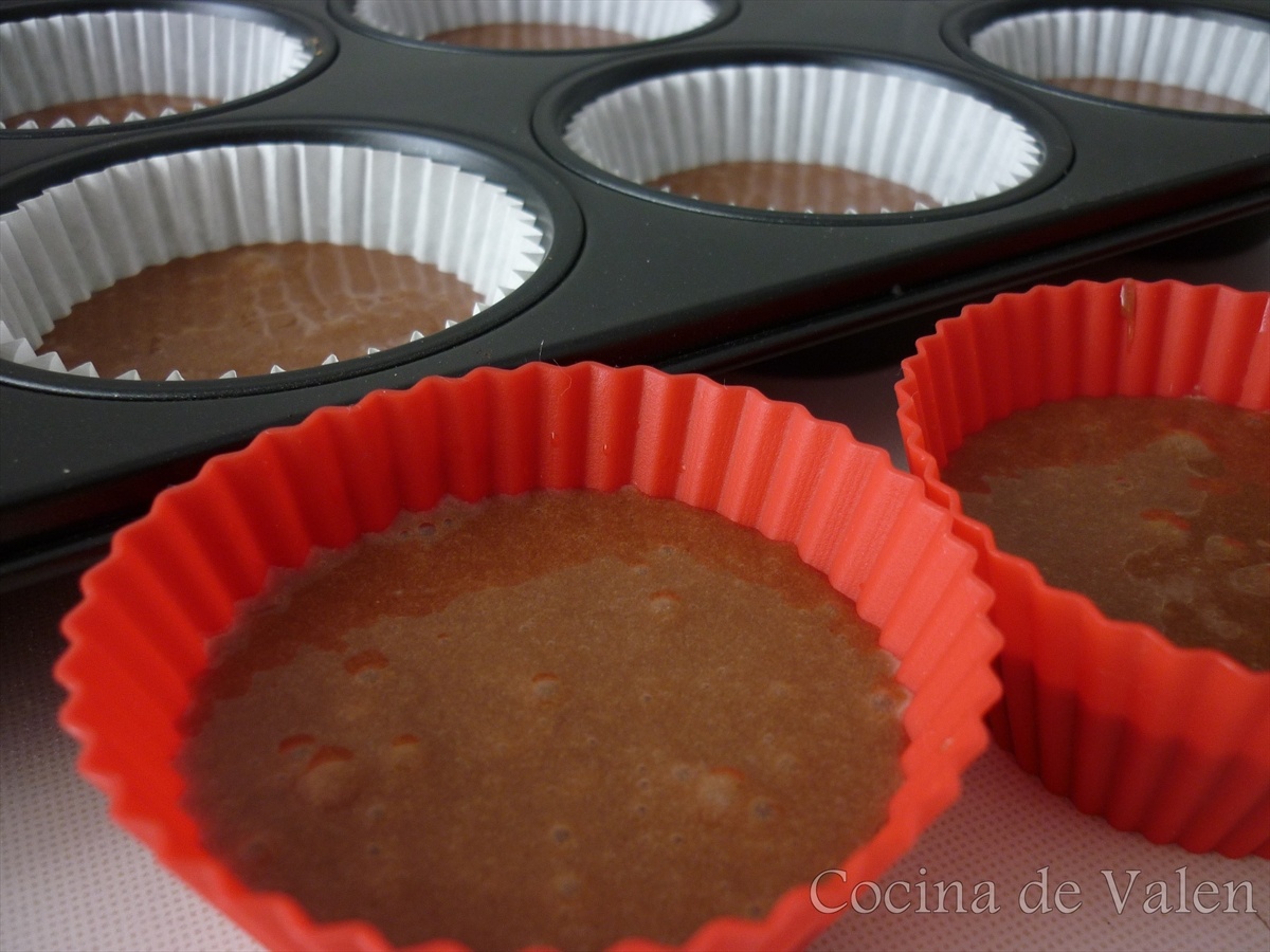 Cupcakes de Chocolate con topping de Nutella y azúcar dorado - Cocina de Valen