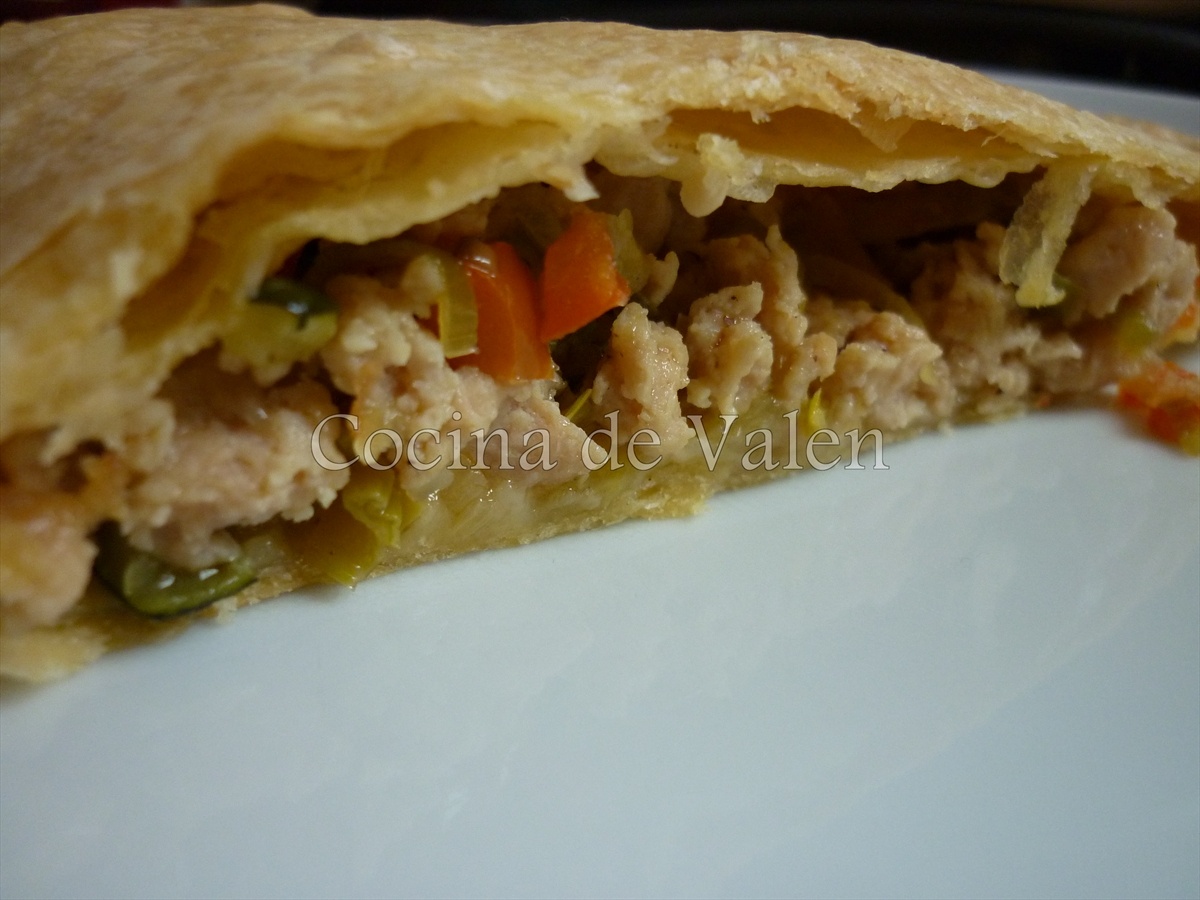 - Empanada de Hojaldre rellena de pollo picado - Cocina de Valen