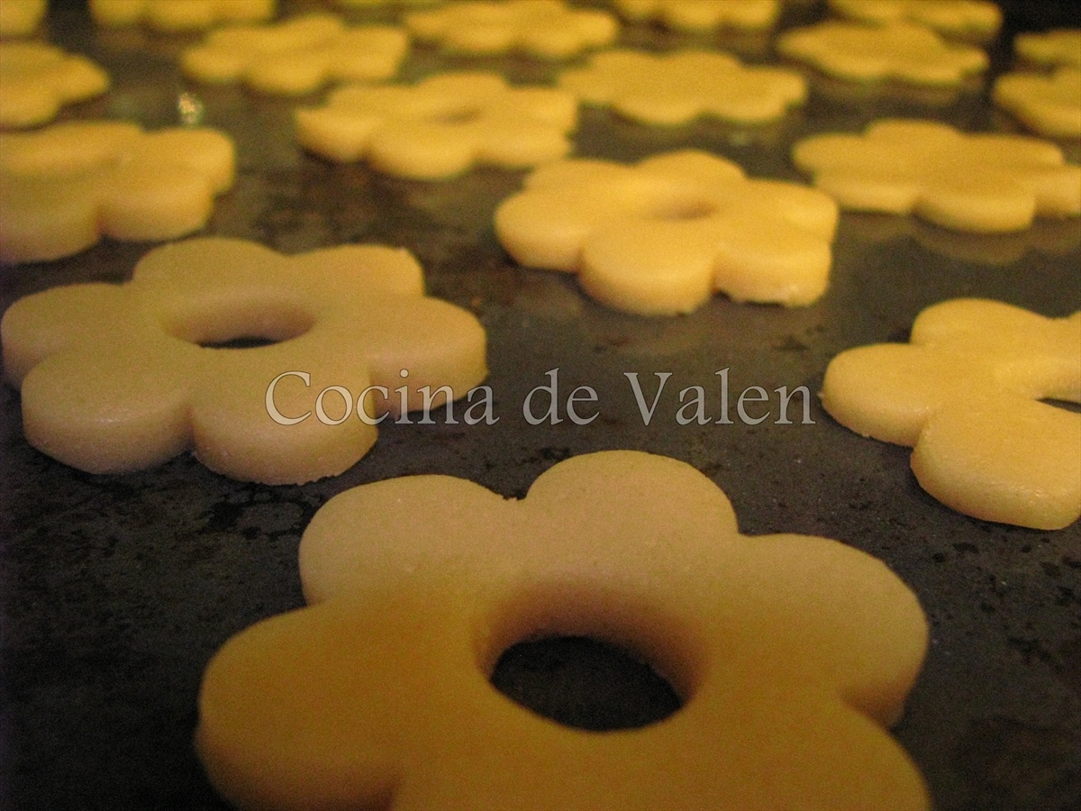 Cómo hacer unas galletas rellenas de mermelada - Cocina de Valen