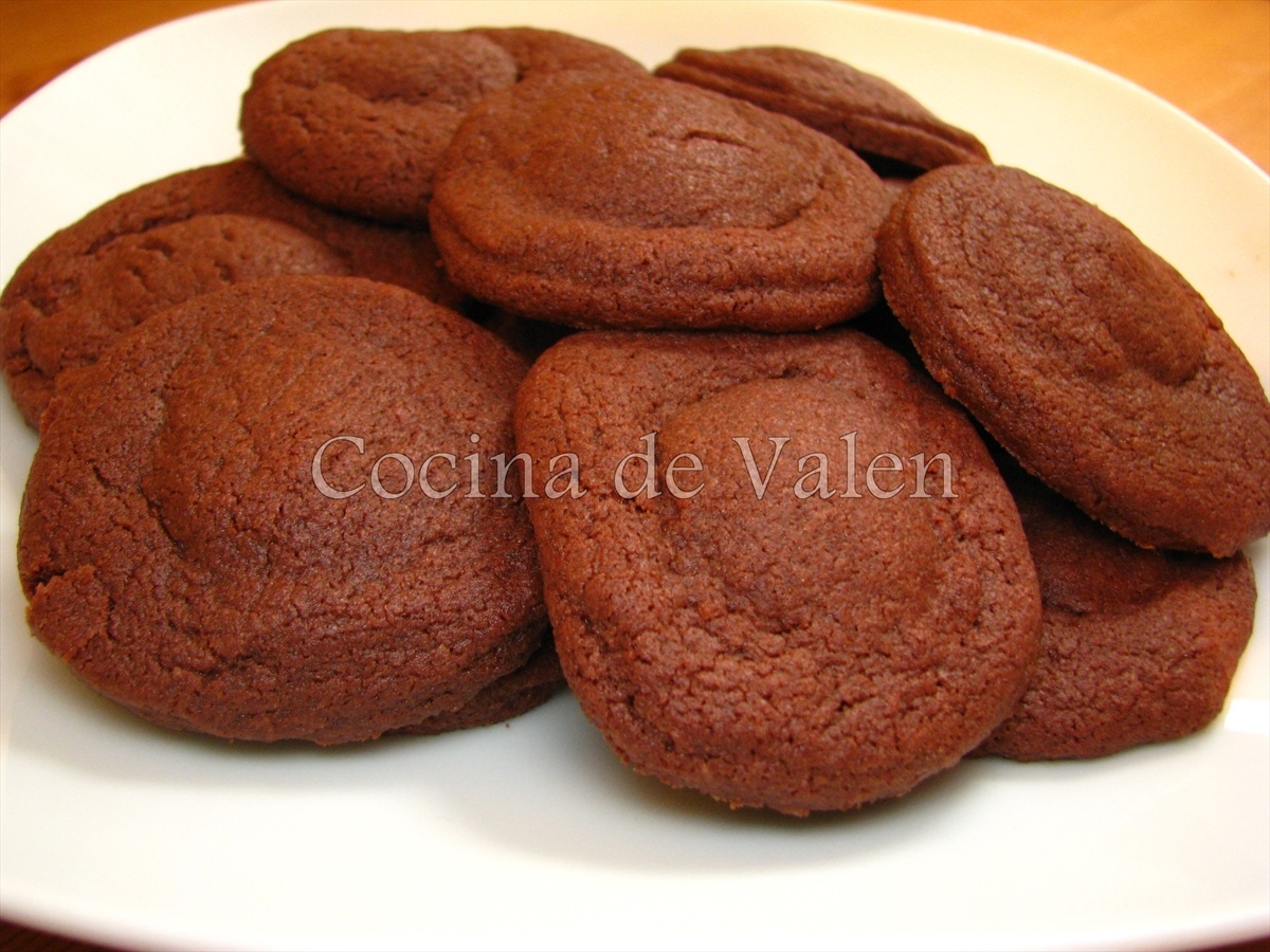 Galletas de Chocolate estilo Baiochi rellenas de nocilla - Cocina de Valen