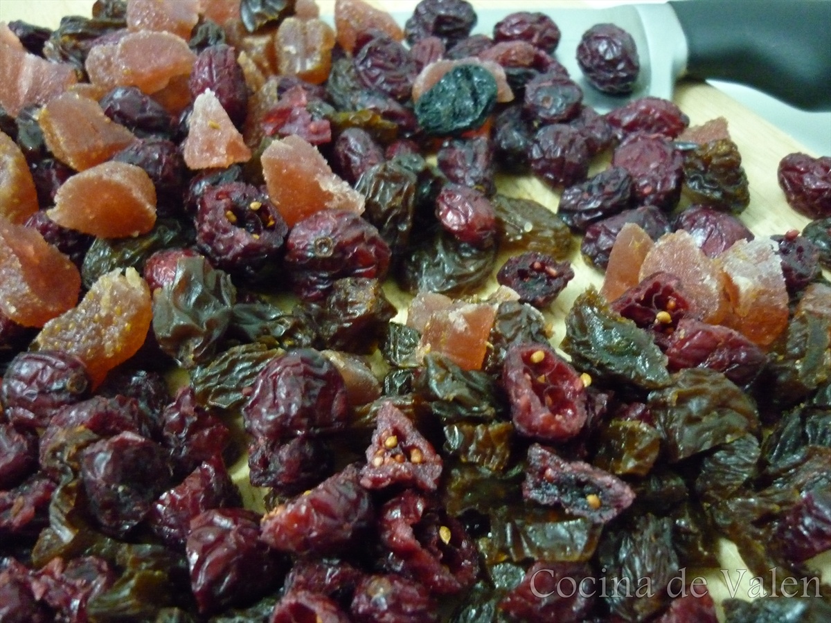 Maceración de la fruta para la torta Negra de Navidad