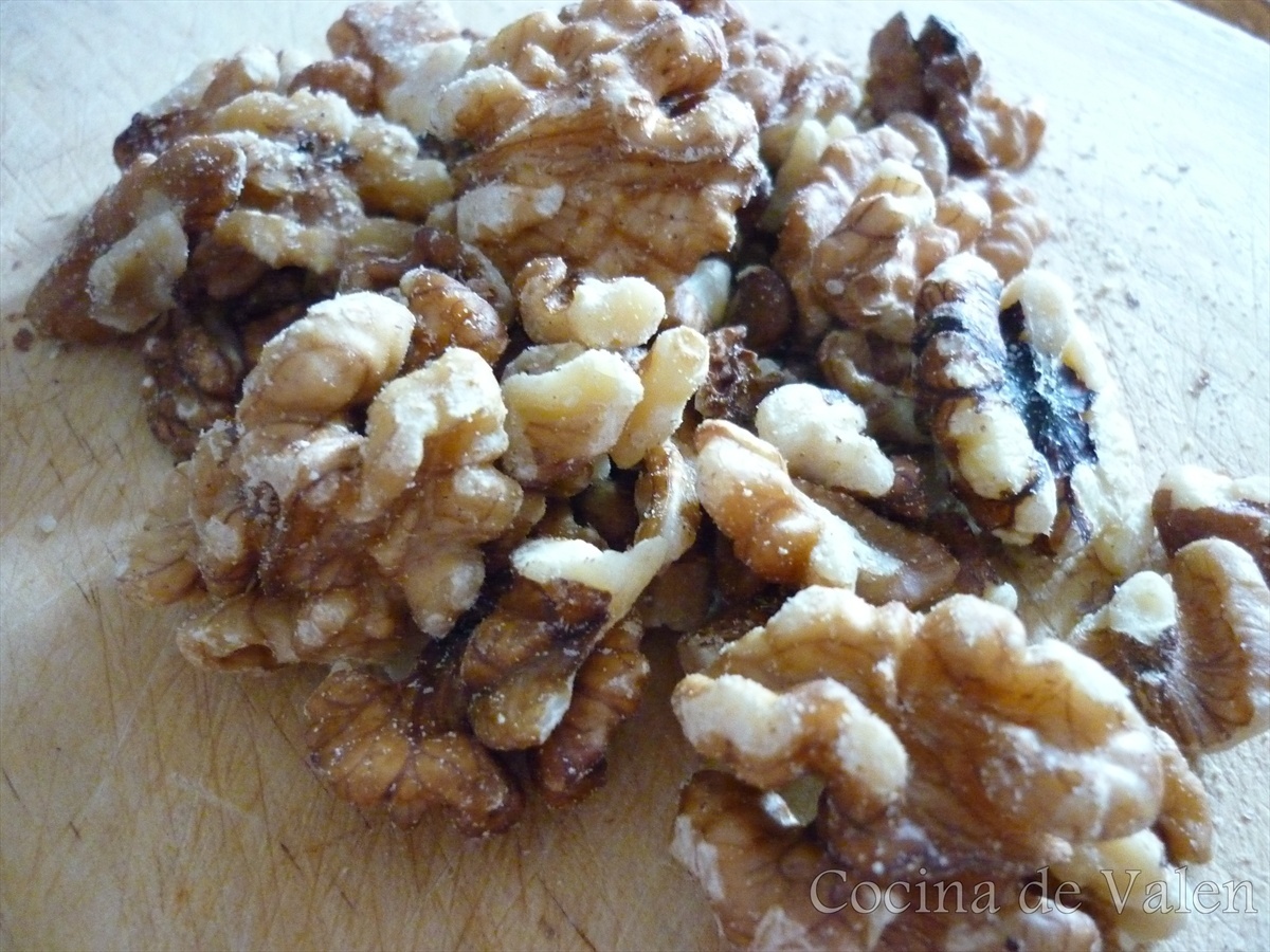 Nueces para Torta Negra de Navidad