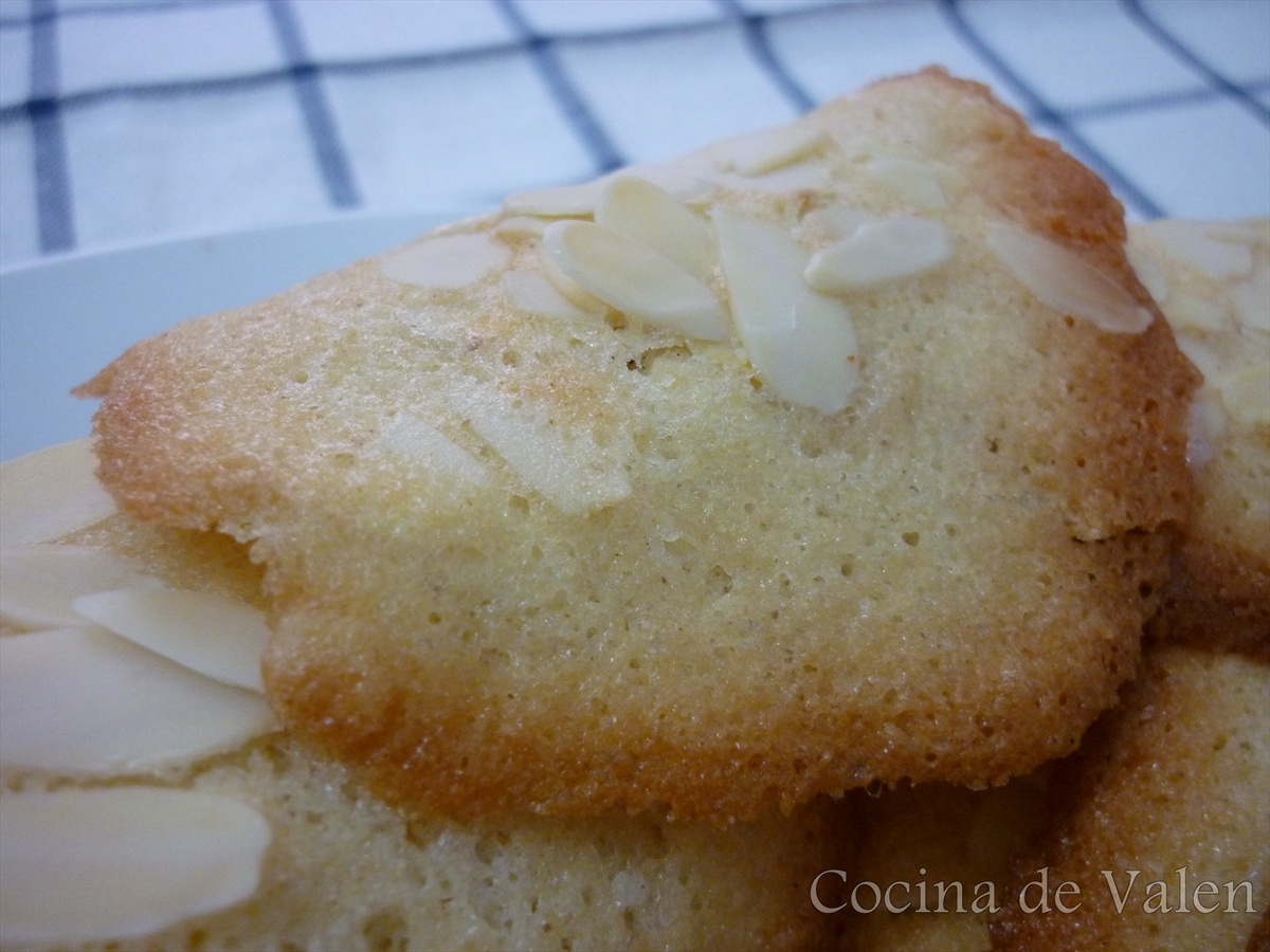 Tejas de Almendras - Cocina de Valen Tejas de Almendras