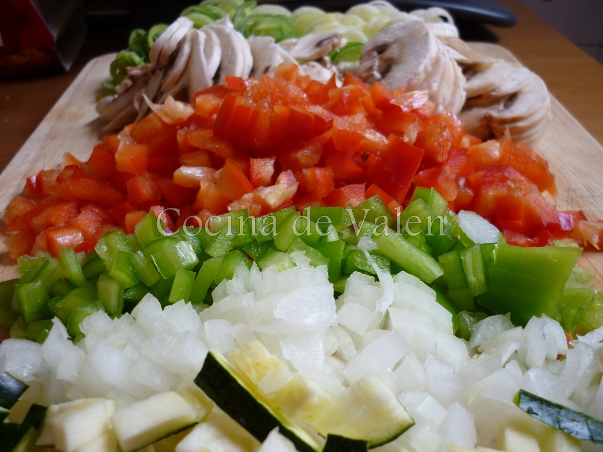 - Empanada de Hojaldre rellena de pollo picado - Cocina de Valen