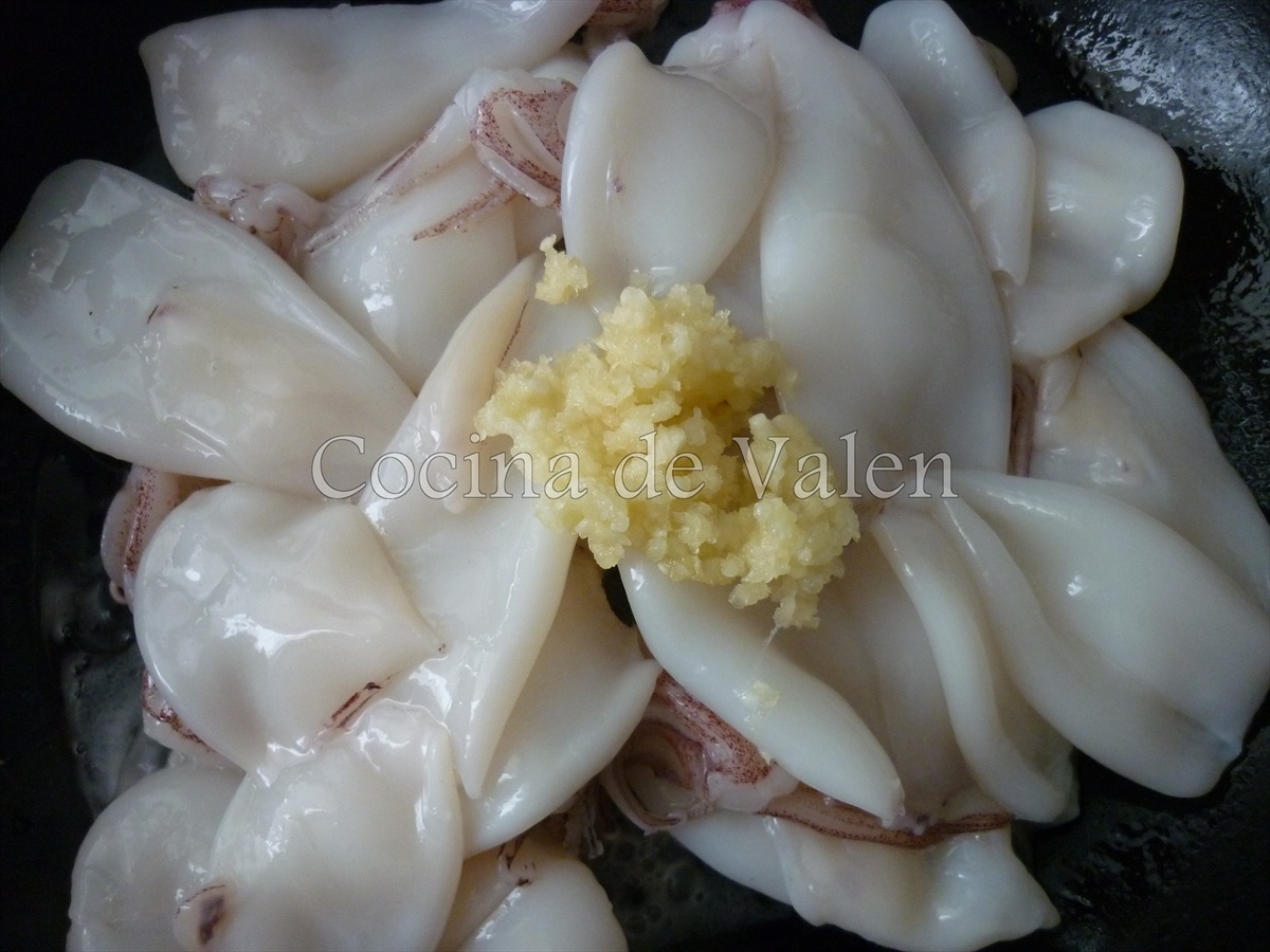 Preparación de los calamares salteados