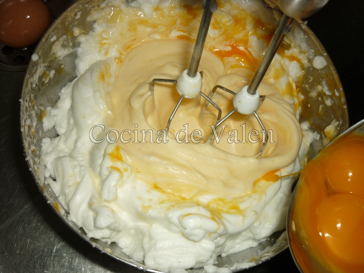Cómo hacer una torta tres leches - Cocina de Valen
