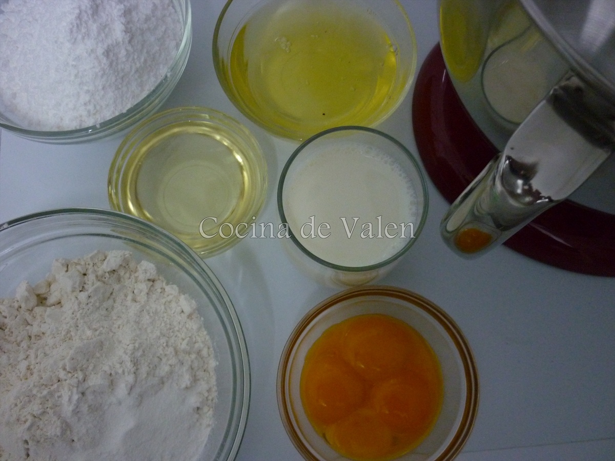 Bizcocho súper esponjoso - Cocina de Valen