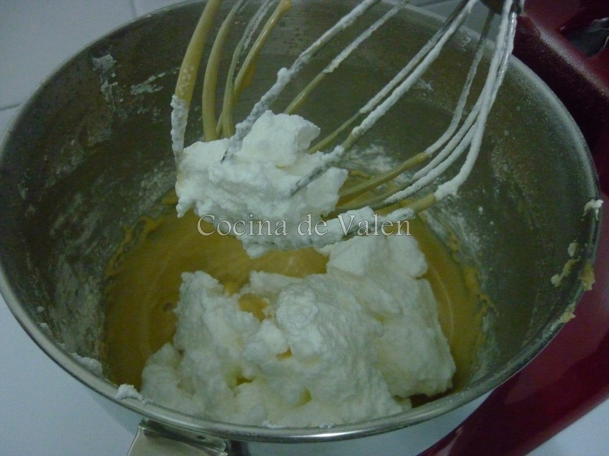 Bizcocho súper esponjoso - Cocina de Valen