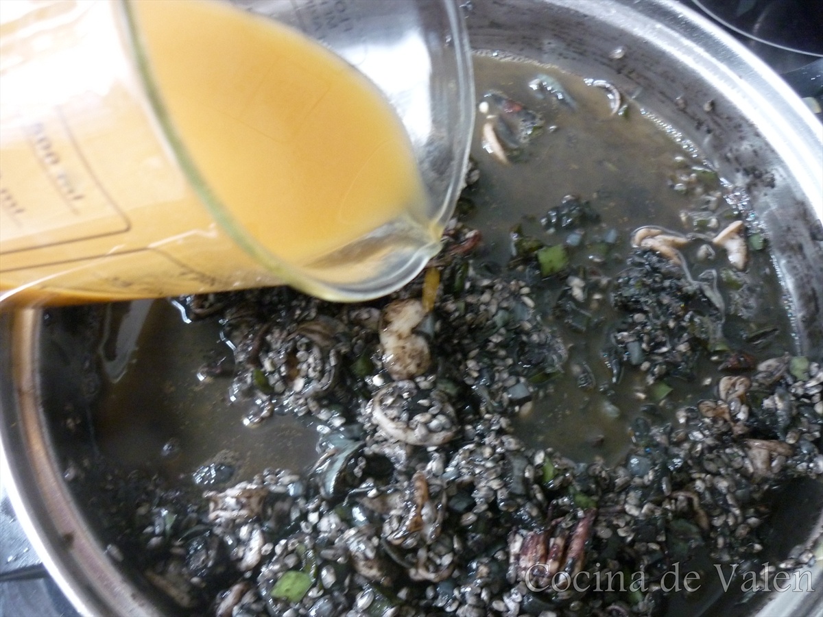 Arroz negro con calamares - Cocina de Valen