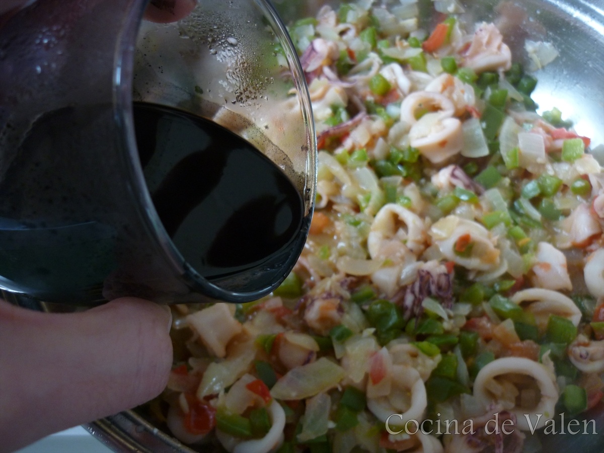 Arroz negro con calamares - Cocina de Valen