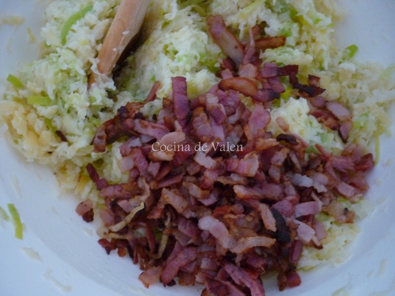 Pan de queso con bacon y ajoporro - Cocina de Valen