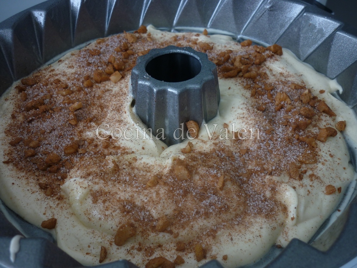 Bizcocho con canela y nueces