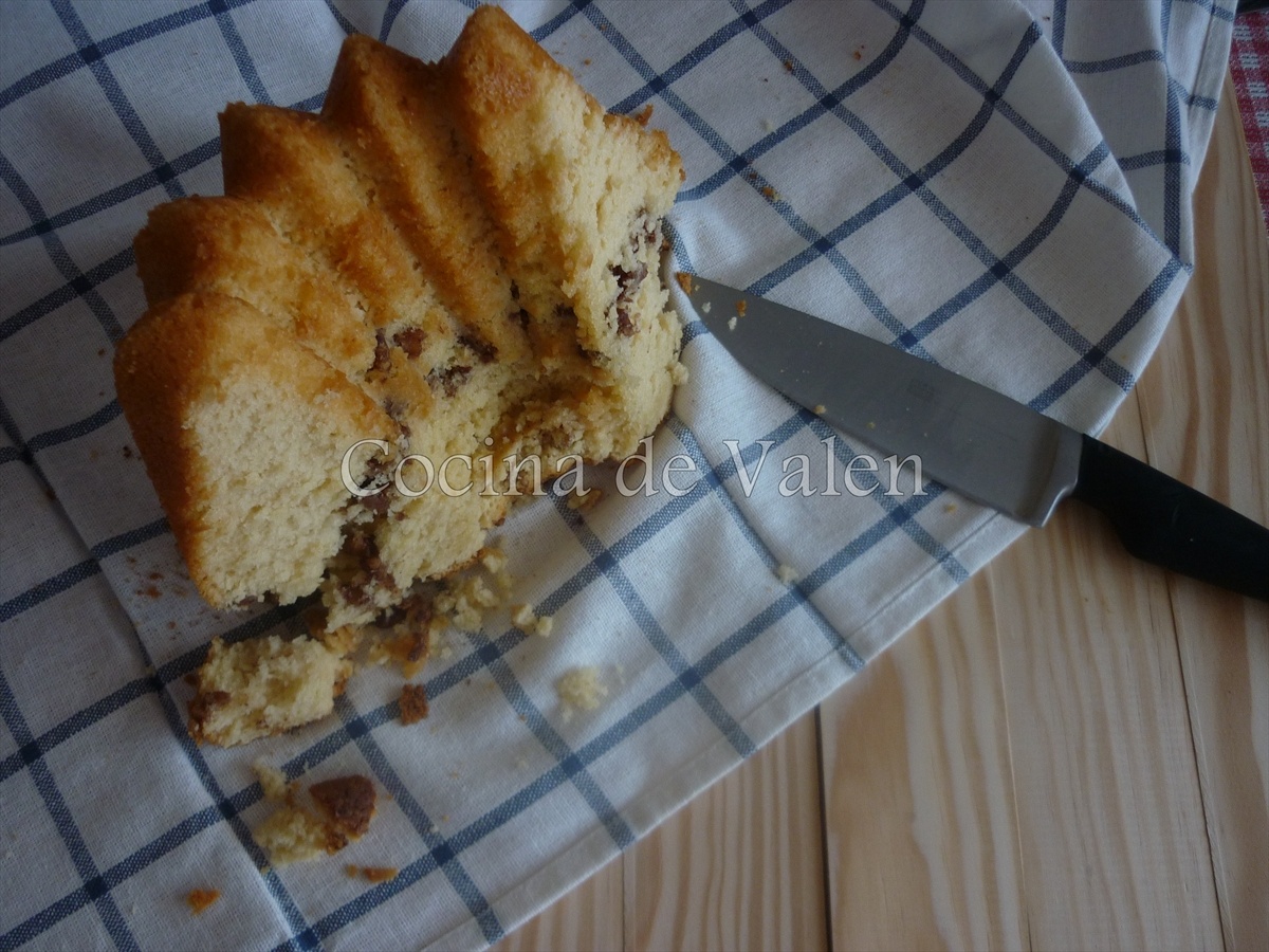 Bizcocho con canela y nueces