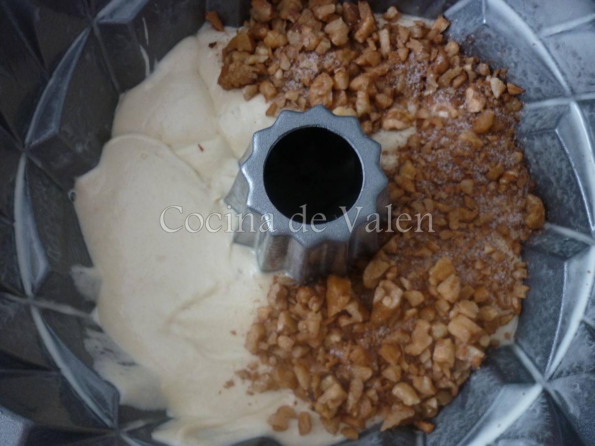 Bizcocho con canela y nueces