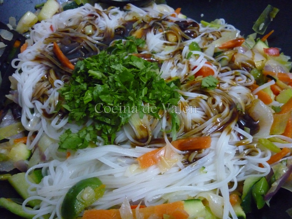 Pad Thai de Gambas - Cocina de Valen