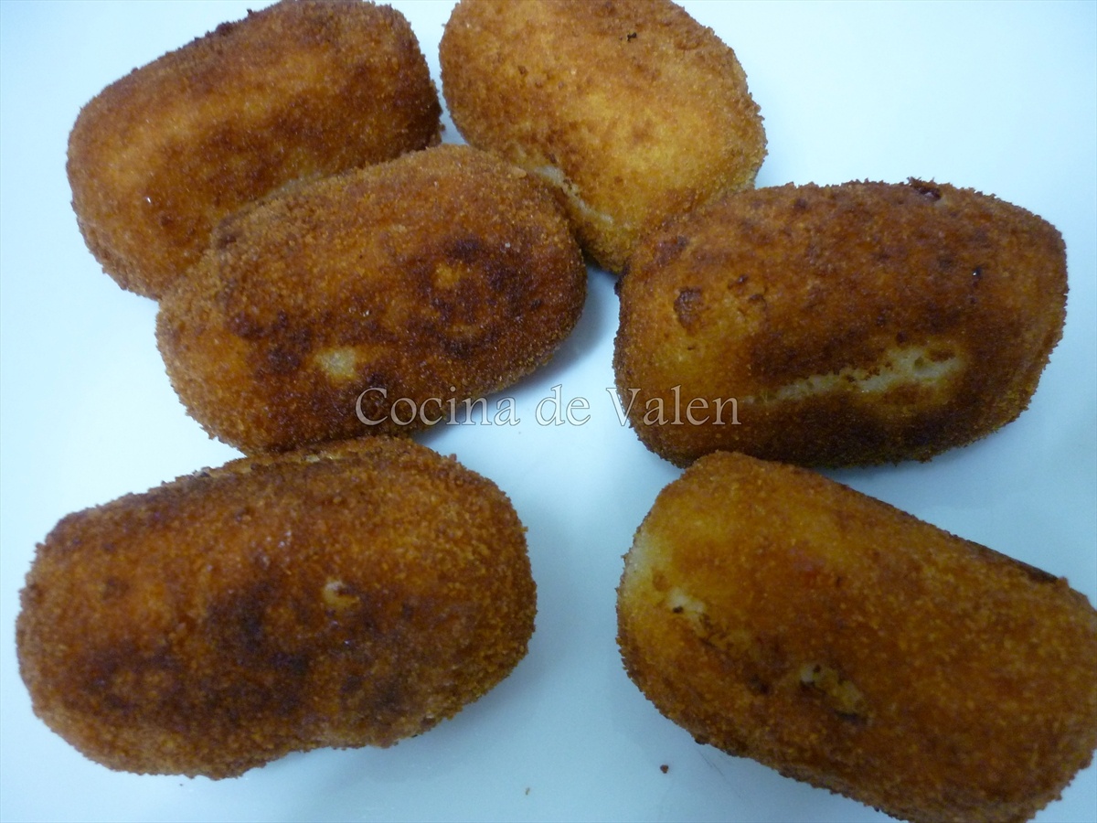 Preparación de las croquetas de merluza - Cocina de Valen
