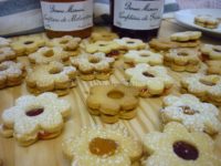 Preparación de las galletas rellenas de mermelada - Cocina de Valen