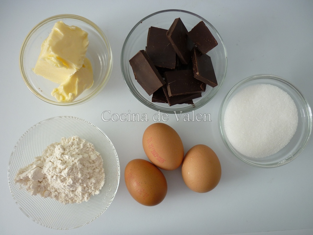 Bizcocho jugoso de Chocolate - Cocina de Valen