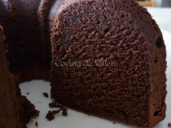 Bizcocho jugoso de Chocolate - Cocina de Valen