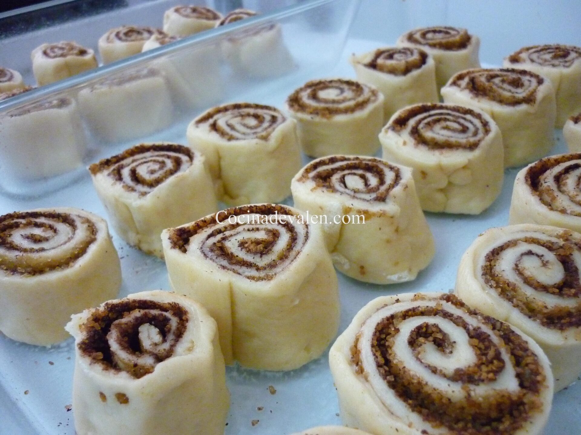 Cinnamon Rolls - Cocina de Valen