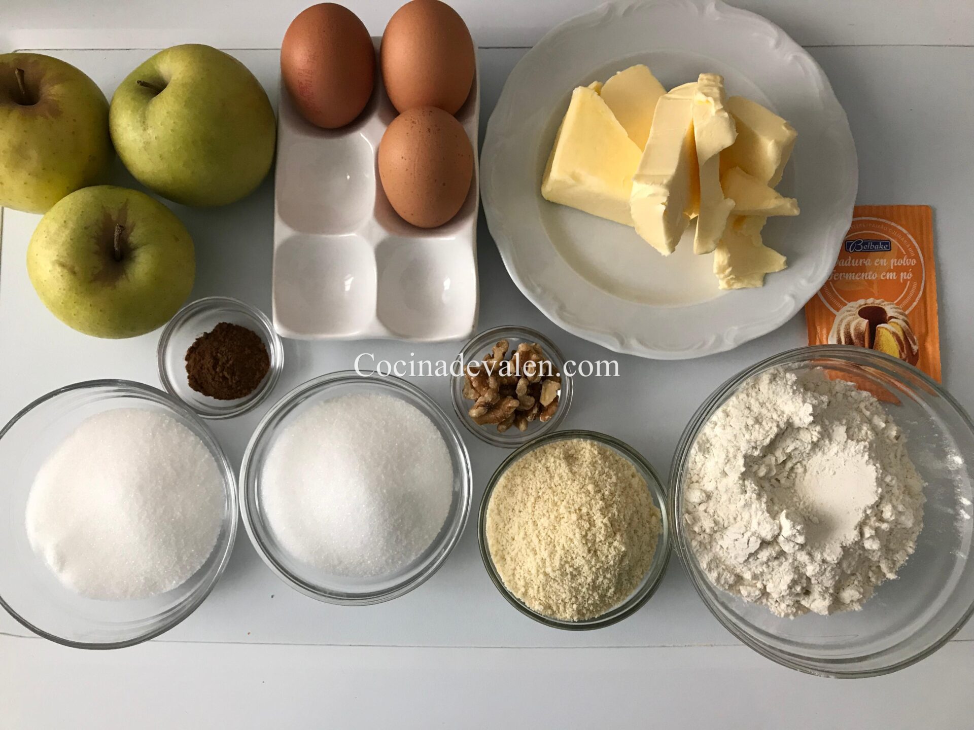 Bizcocho invertido de manzana - Cocina de Valen