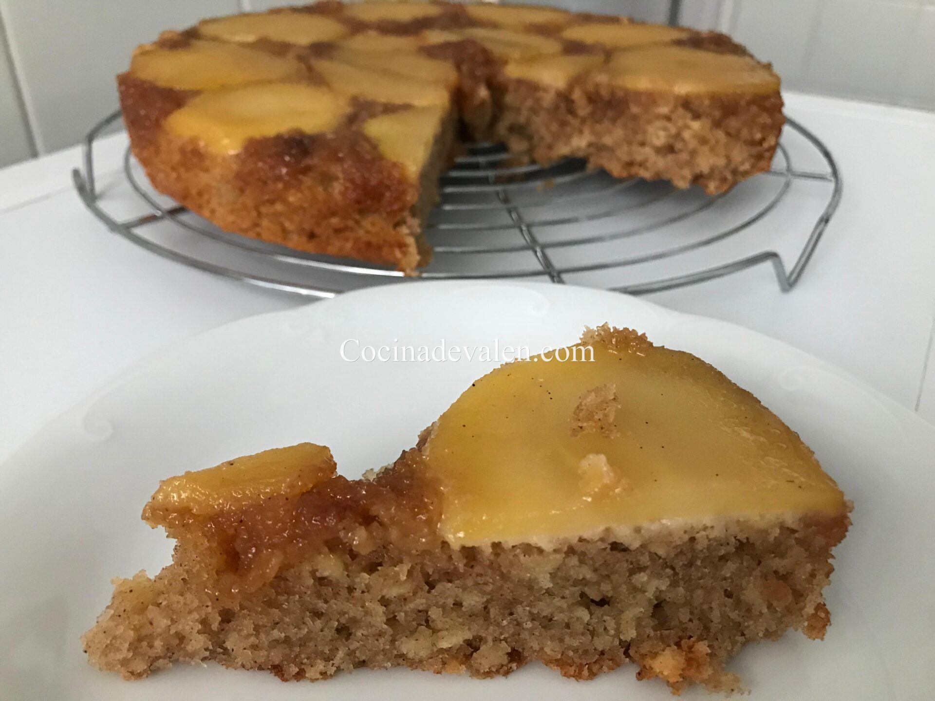 Bizcocho invertido de manzana - Cocina de Valen