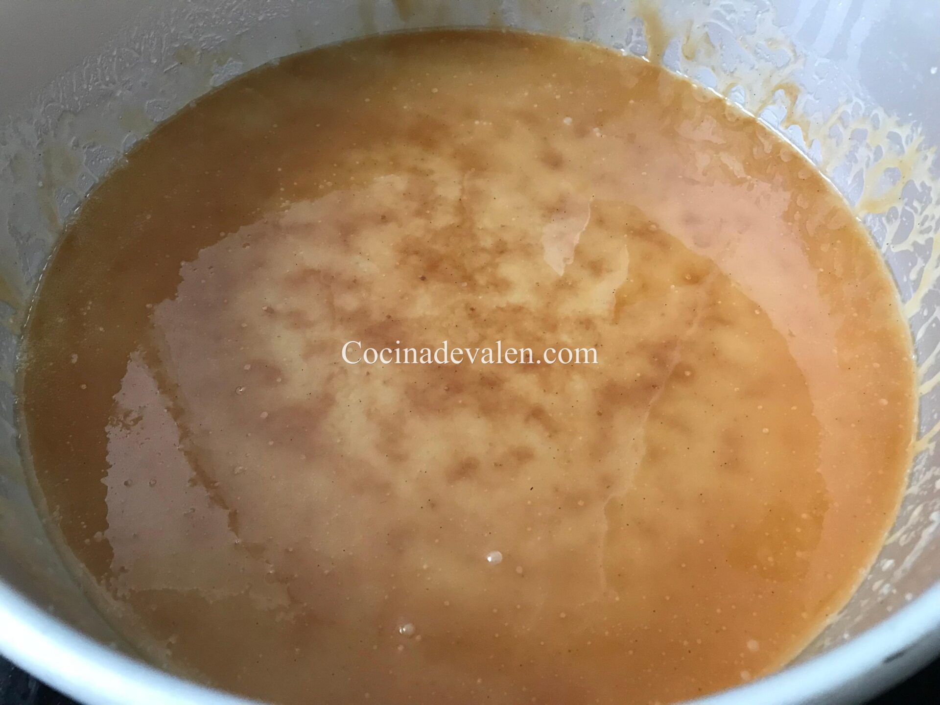 Bizcocho invertido de manzana - Cocina de Valen