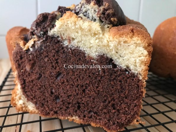 Bizcocho de mascarpone marmoleado