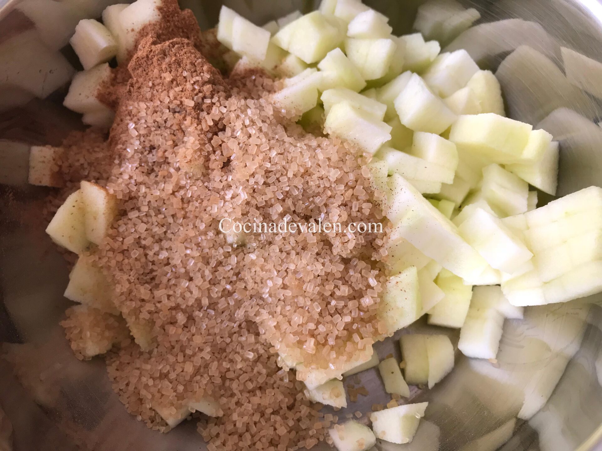 Bizcocho de manzana caramelizada