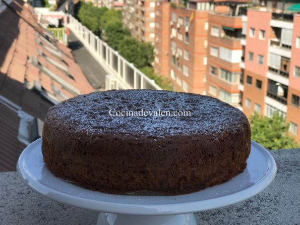 Bizcocho de manzana caramelizada
