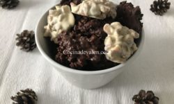 Roquitas de frutos secos y chocolate